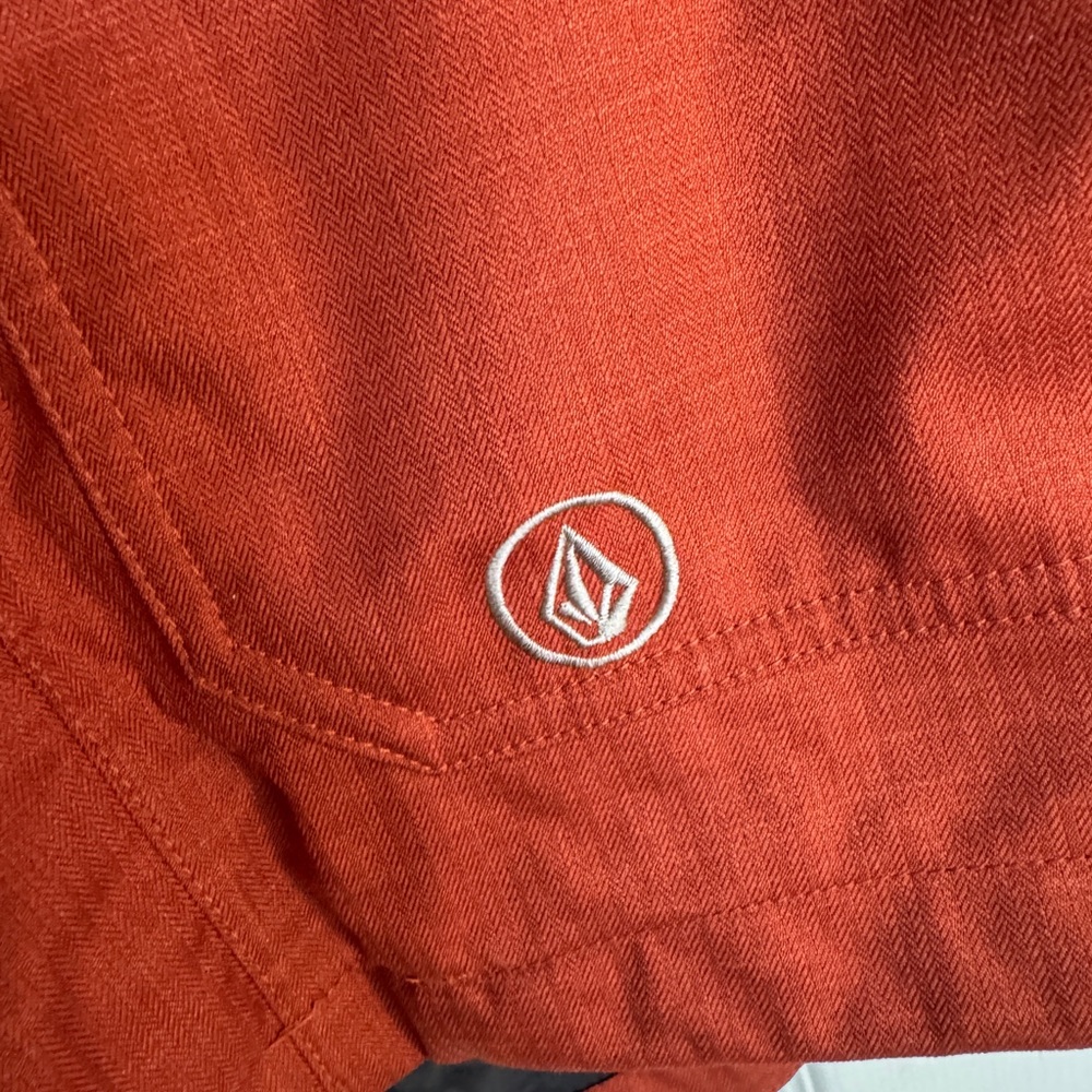Women’s Volcom Rust Jacket - Picture 9 of 12